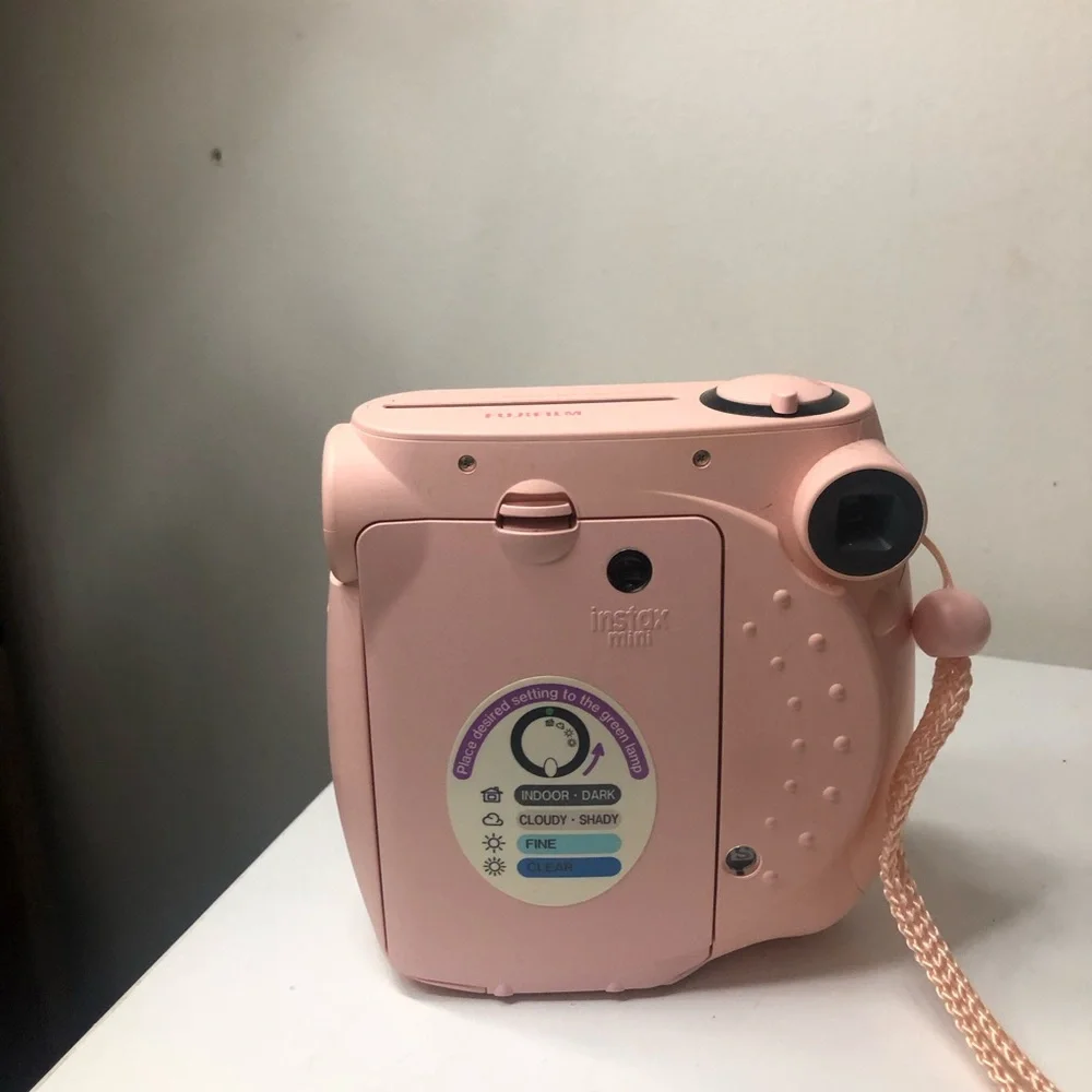 Fujifilm Instax Mini 7S Instant Camera - Pink